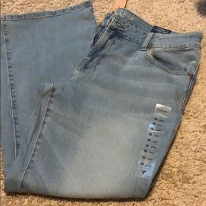 American Eagle 16 short NWT boyfriend